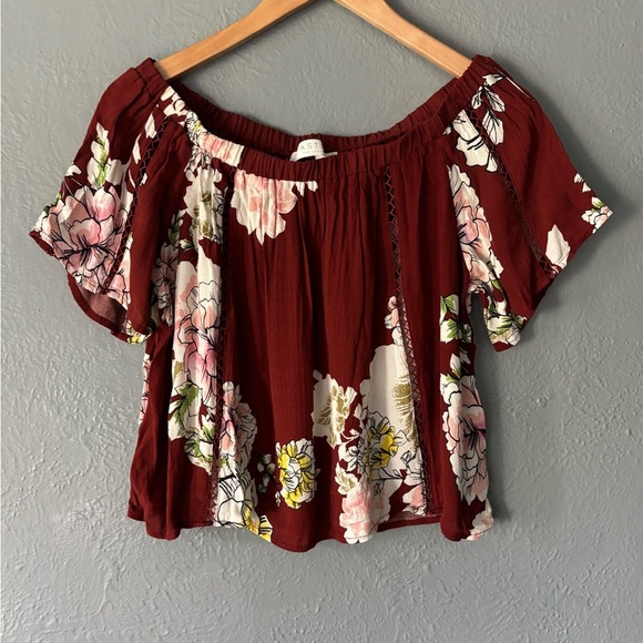 ASTR The Label | Anthropologie | Off Shoulder Floral Flowy Top | M 🌸✨ - Picture 1 of 9